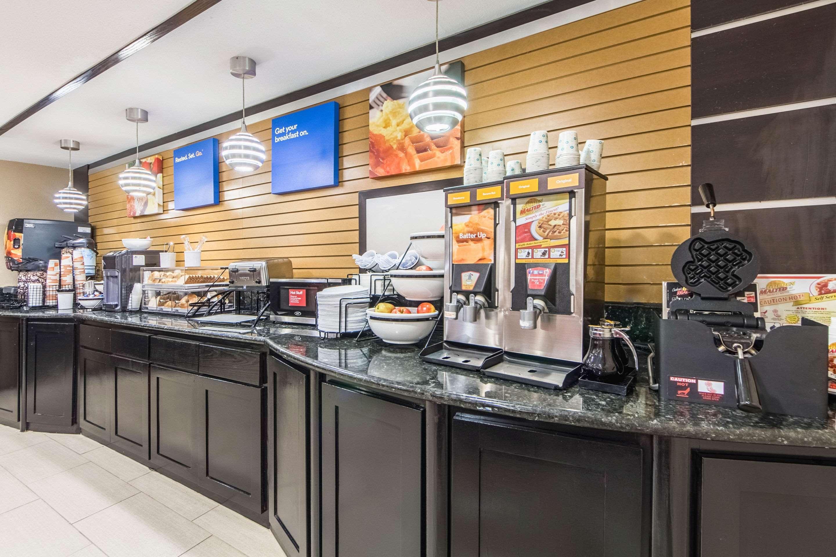 Comfort Inn Dallas Park Central Eksteriør bilde